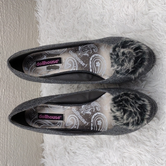 Dollhouse Gray Faux Woo Faux Fur Upper Almond Toe Slip On Platform Stiletto Heel - Picture 2 of 16